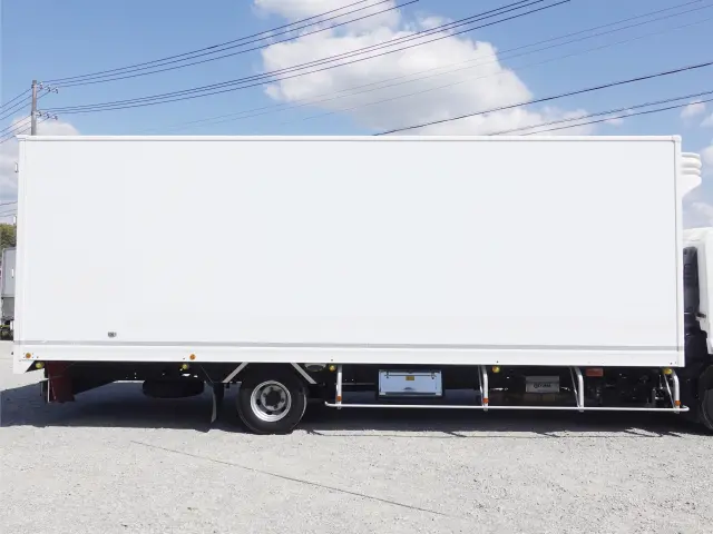 いすゞ フォワード TKG-FRR90T2(2WD)の写真9