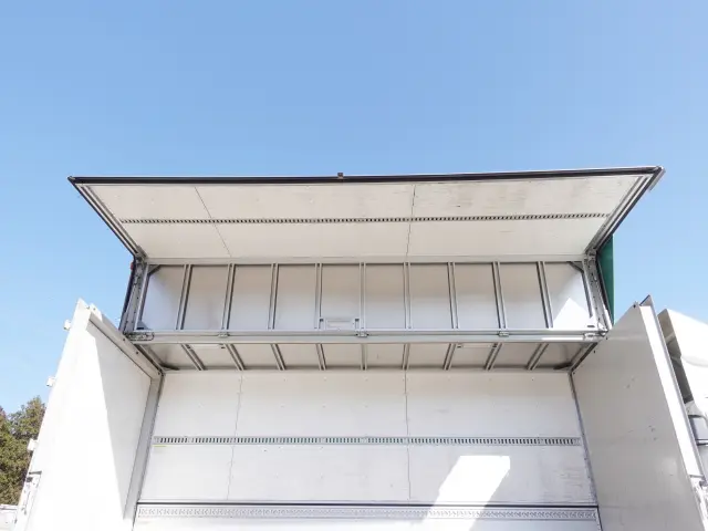 三菱 ファイター 2PG-FK64N(2WD)の写真16