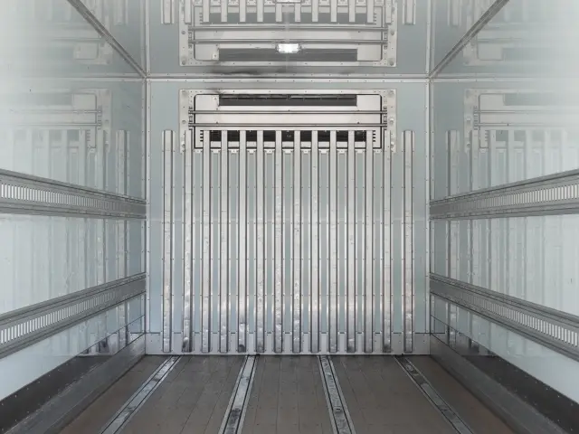 いすゞ フォワード TKG-FRR90T2(2WD)の写真19