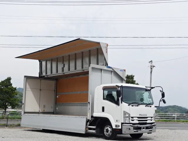 いすゞ フォワード TKG-FRR90T2(2WD)の写真23