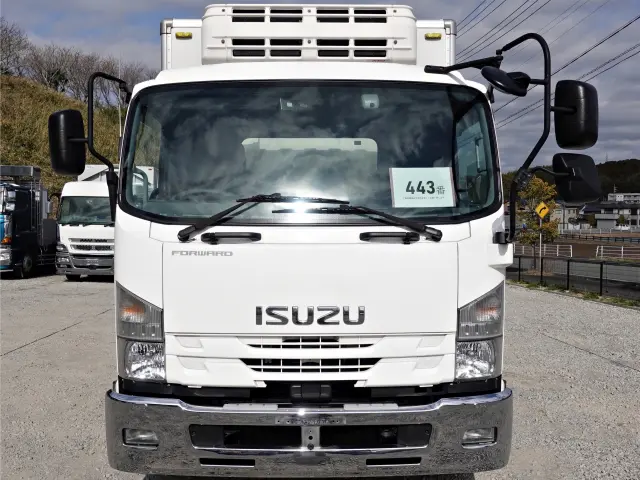 いすゞ フォワード 2PG-FRR90S1(2WD)の写真4