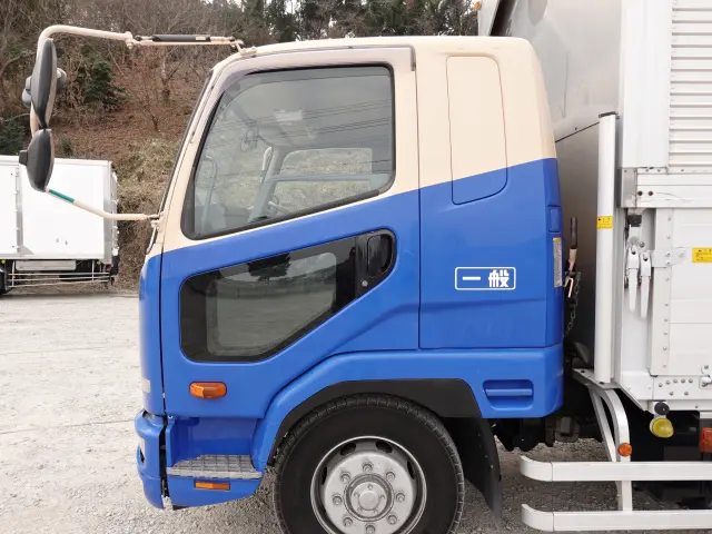 三菱 ファイター LKG-FK65FZ(2WD)の写真8