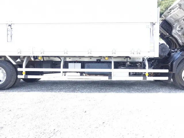 いすゞ フォワード 2RG-FRR90S2(2WD)の写真15
