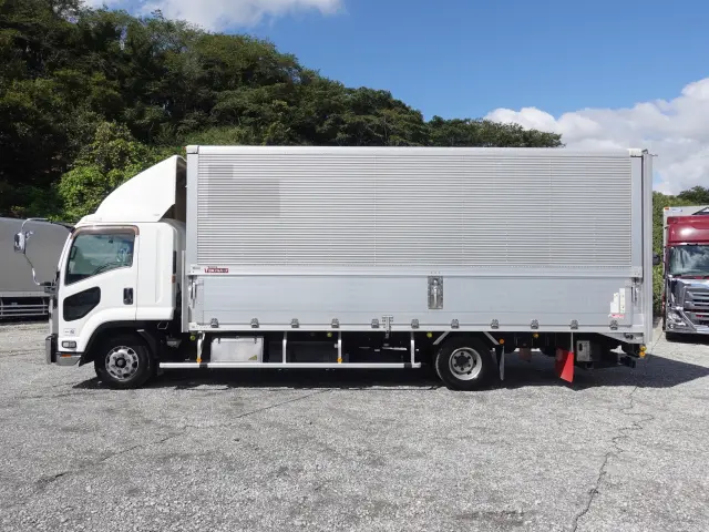 いすゞ フォワード TKG-FRR90T2(2WD)の写真7