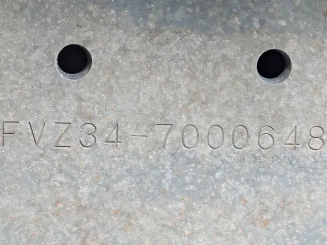 いすゞ フォワード LKG-FVZ34U2(6x4)の写真12