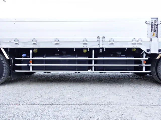 いすゞ ギガ QPG-CYJ77B(8x4)の写真22