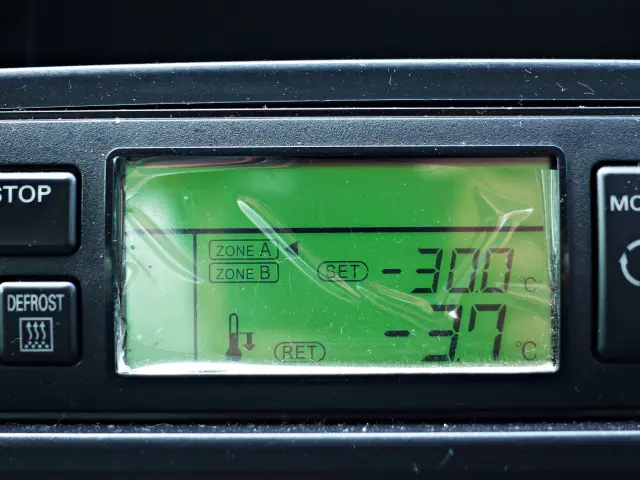 日野 デュトロ TKG-XZU710M(2WD)の写真11