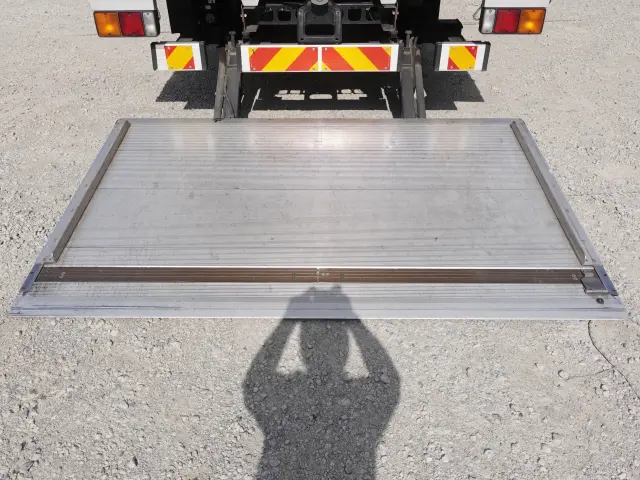 三菱 ファイター TKG-FK71F(2WD)の写真15