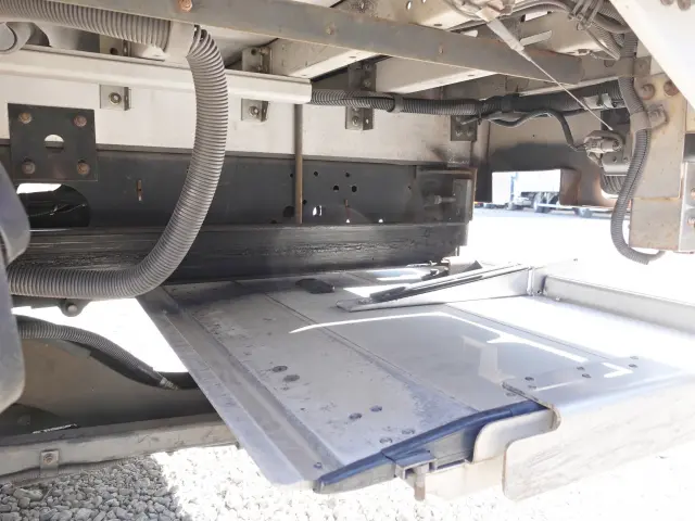 いすゞ フォワード PKG-FRR90S2(2WD)の写真28