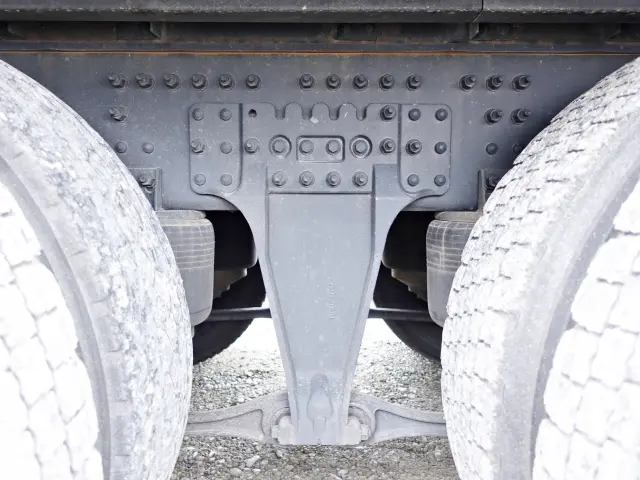 UD クオン 2PG-CD5CA(6x2)の写真17