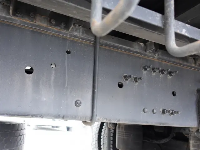 UD クオン 2PG-CD5CA(6x2)の写真18