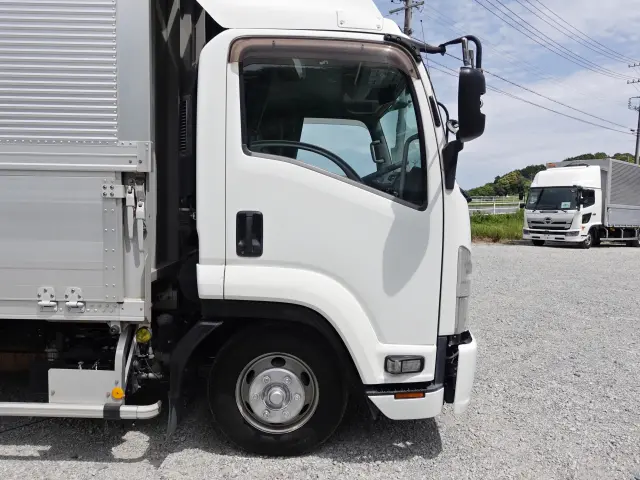いすゞ フォワード TKG-FRR90S2(2WD)の写真9