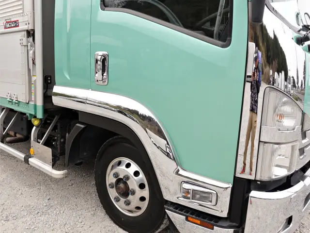 いすゞ フォワード 2RG-FRR90T2(2WD)の写真6