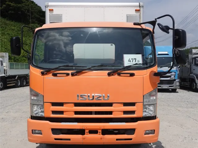 いすゞ フォワード LKG-FTR90T2(2WD)の写真3