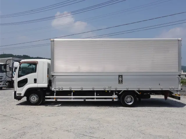 いすゞ フォワード SKG-FRR90S2(2WD)の写真9