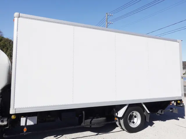 いすゞ エルフ 2RG-NPR88YN(2WD)の写真12