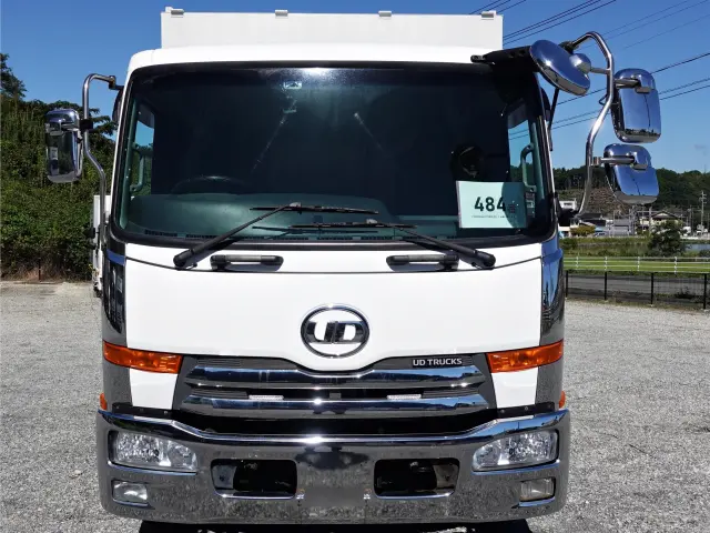 UD コンドル QKG-PK38LH(2WD)の写真3