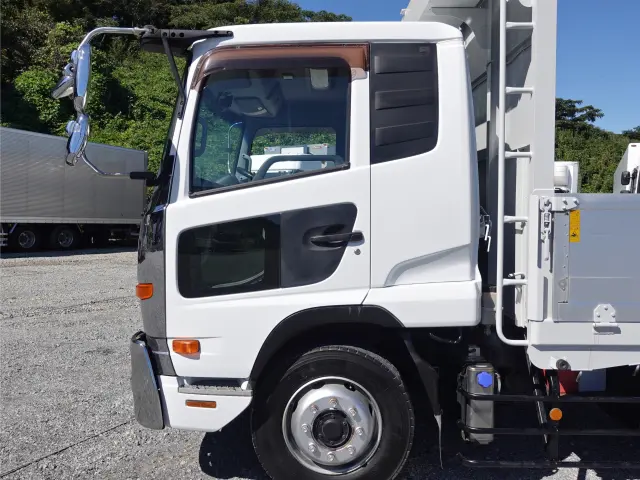 UD コンドル QKG-PK38LH(2WD)の写真14