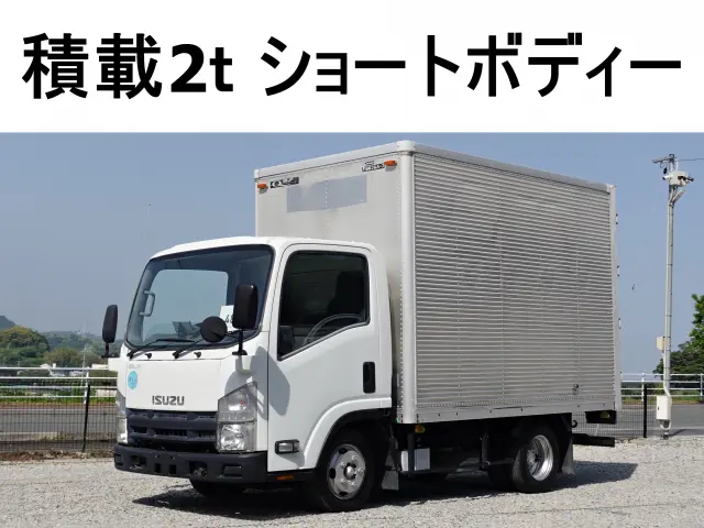 いすゞ エルフ BKG-NLR85AN(2WD)の写真1