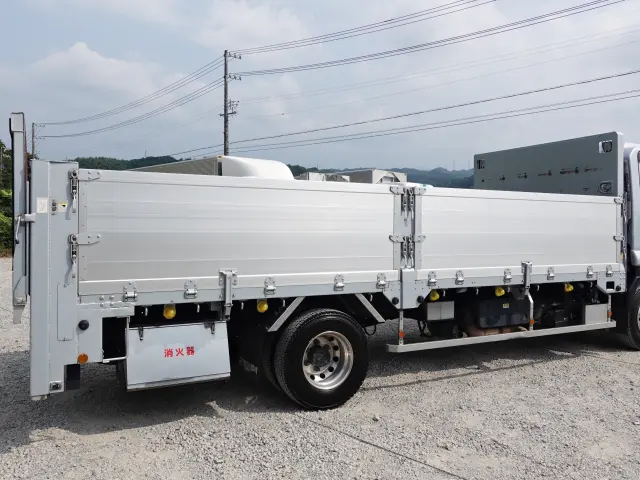 いすゞ フォワード 2PG-FRR90S2(2WD)の写真6