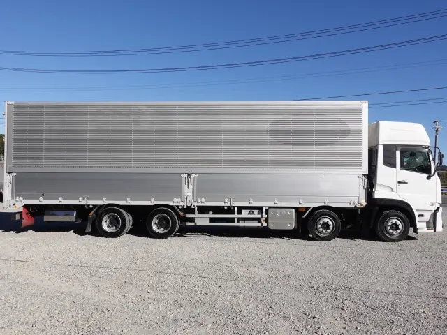 ＵＤ クオン 2PG-CG5CA(2WD)の写真5