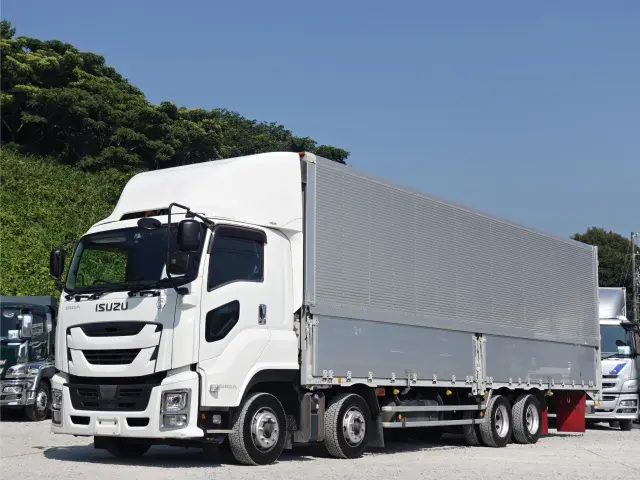 いすゞ ギガ 2PG-CYJ77C(8x4)の写真23