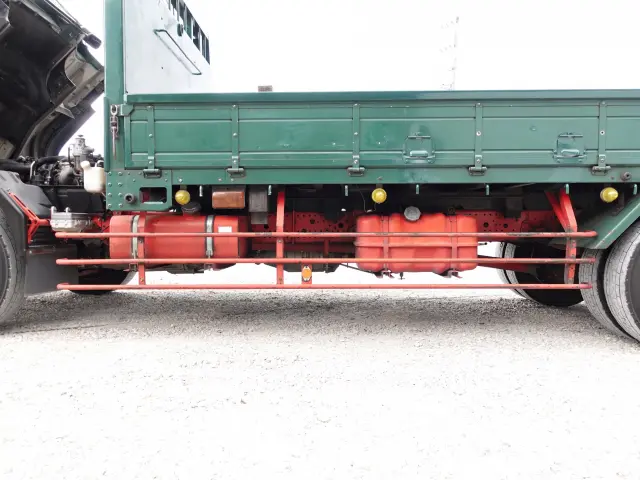 いすゞ フォワード LKG-FTR90S2(2WD)の写真24