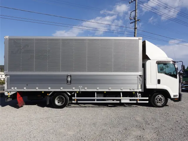 いすゞ フォワード 2RG-FRR90T2(2WD)の写真5