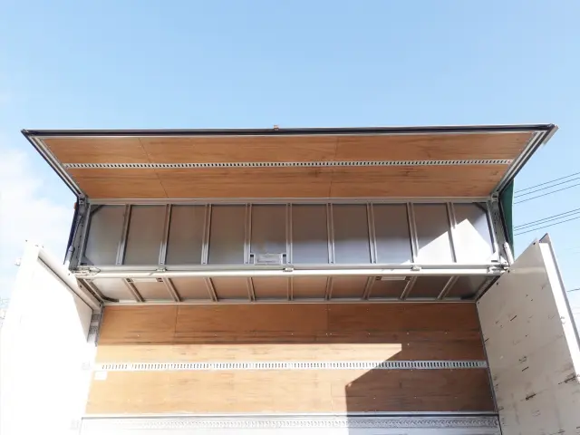 いすゞ フォワード TKG-FRR90S2(2WD)の写真12