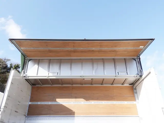 いすゞ フォワード TKG-FRR90S2(2WD)の写真13