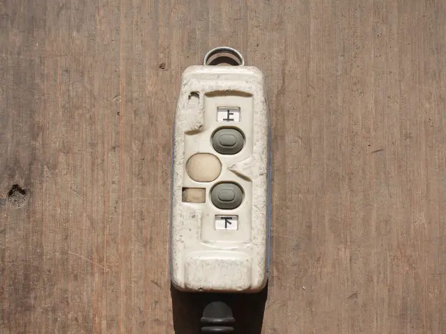 いすゞ フォワード TKG-FRR90T2(2WD)の写真20