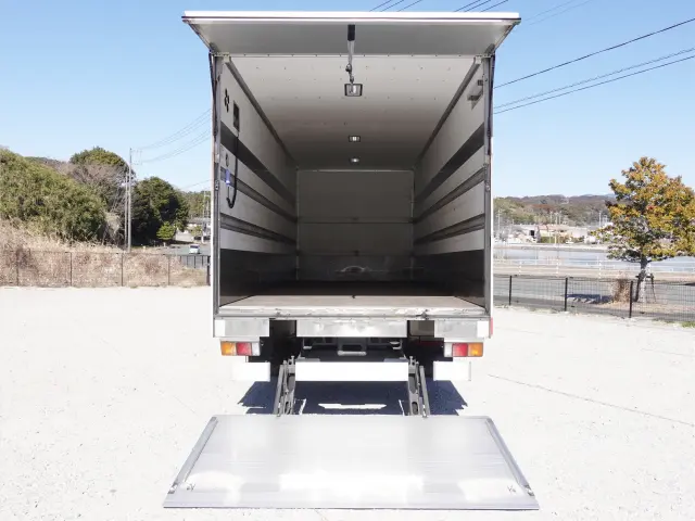 三菱 ファイター 2KG-FK71F(2WD)の写真12