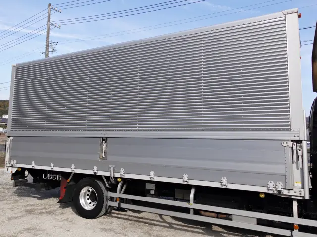 いすゞ フォワード 2RG-FRR90T2(2WD)の写真8