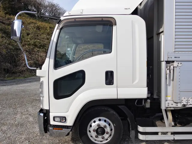 いすゞ フォワード 2RG-FRR90T2(2WD)の写真14