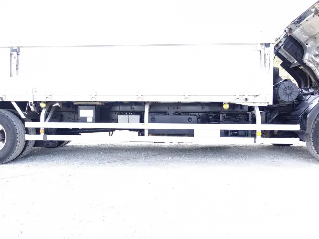 いすゞ フォワード 2RG-FRR90T2(2WD)の写真21