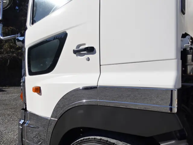 日野 プロフィア QPG-FR1EPEA(6x2)の写真14