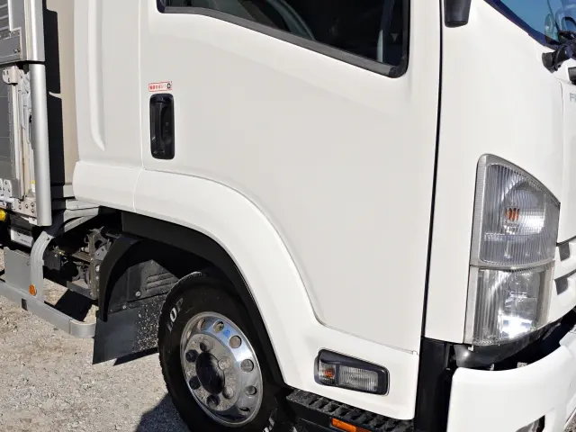 いすゞ フォワード TKG-FRR90T2(2WD)の写真6
