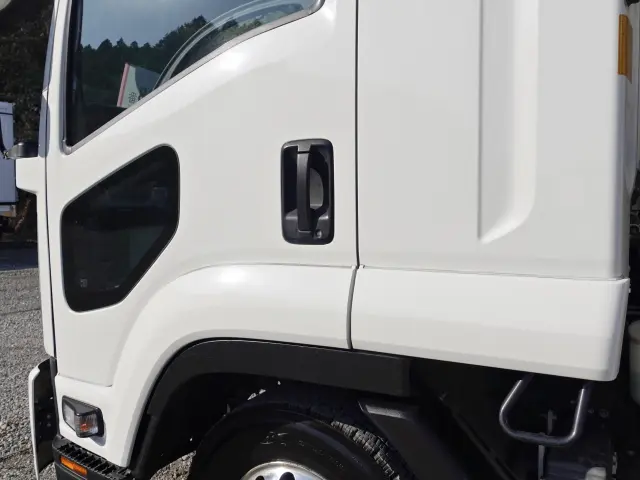 いすゞ フォワード TKG-FRR90T2(2WD)の写真14