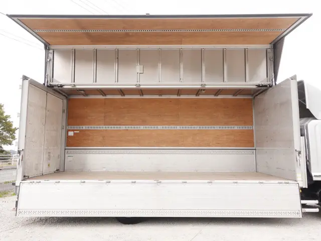 いすゞ フォワード FRR90T2(2WD)の写真14