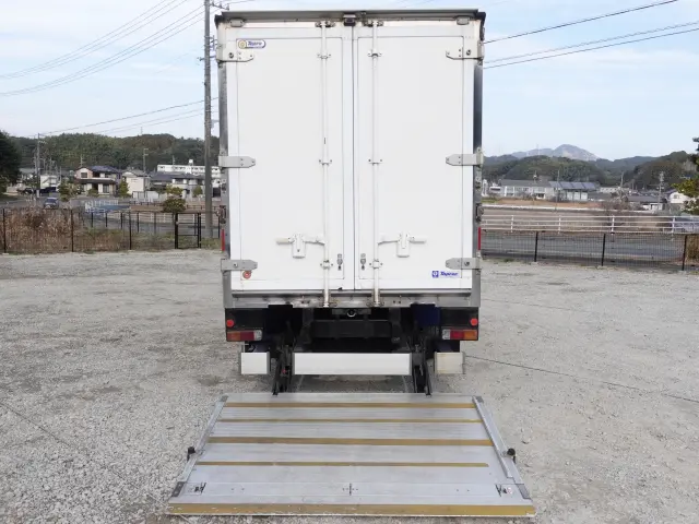 三菱 キャンター TPG-FEA50(2WD)の写真16