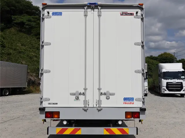 いすゞ フォワード TKG-FRR90S2(2WD)の写真10