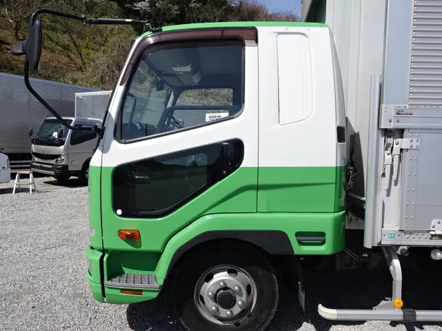 三菱 ファイター 2KG-FK61F(2WD)の写真9