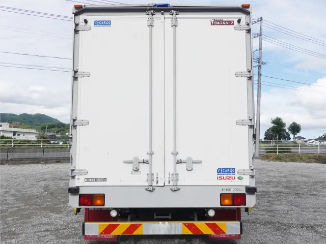 いすゞ フォワード 2RG-FRR90S2(2WD)の写真7