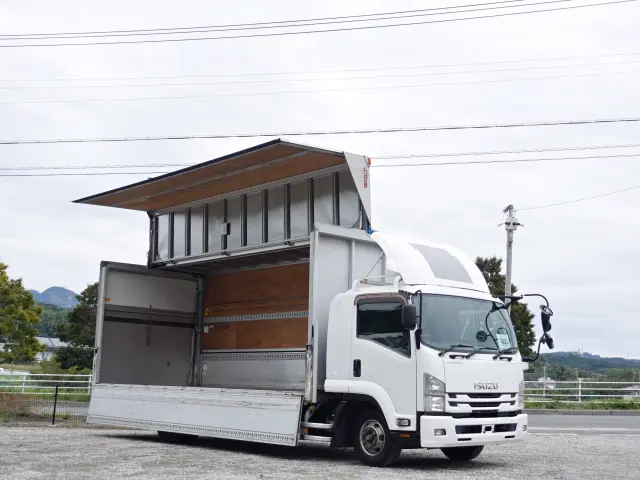 いすゞ フォワード TKG-FRR90T2(2WD)の写真22