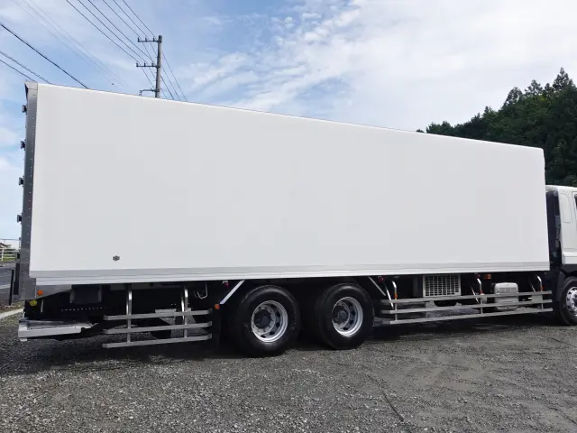 日野 プロフィア 2DG-FR1AHG(6x2)の写真6