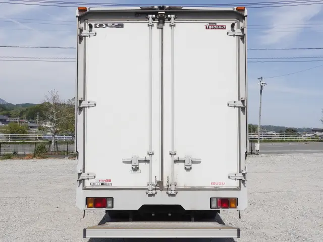 いすゞ エルフ BKG-NPR85AN(2WD)の写真10