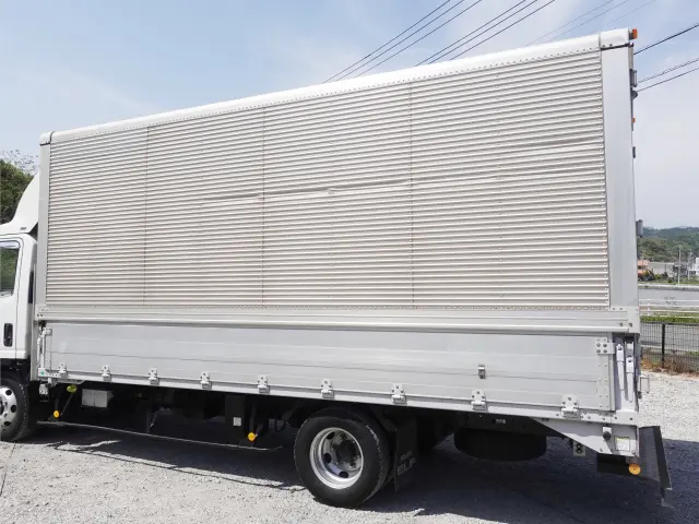 いすゞ エルフ BKG-NPR85AN(2WD)の写真11