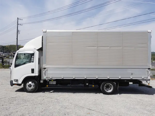 いすゞ エルフ BKG-NPR85AN(2WD)の写真12