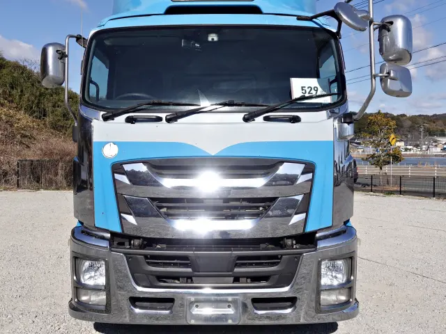 いすゞ ギガ QPG-CYJ77B(8x4)の写真3