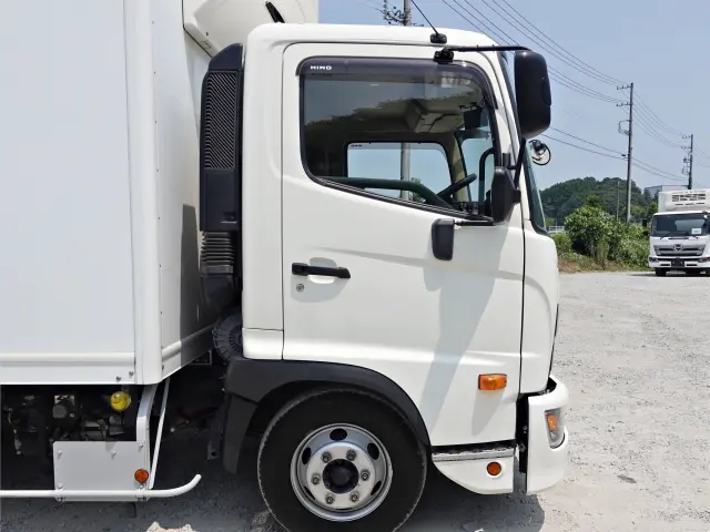 日野 レンジャー 2KG-FC2ABA(2WD)の写真4